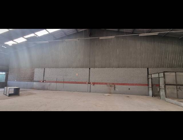 4,911M² WAREHOUSE FOR SALE IN SELBY